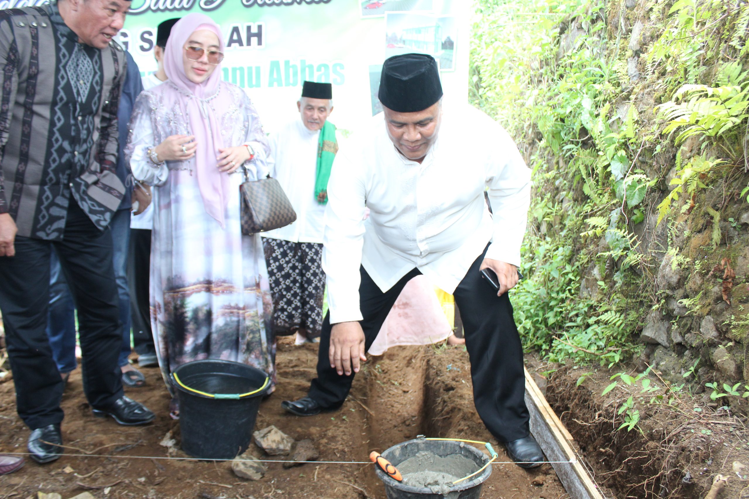 peletakan-batu-pertama-4-scaled.jpg